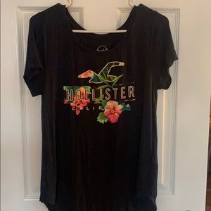 Hollister tee